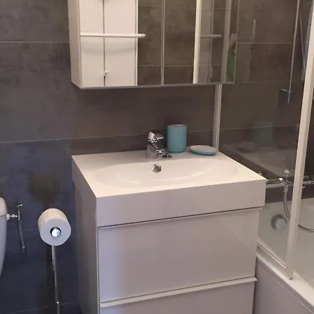 Apartment Au Pied Renove, Balcon, Piscine, Parking - Fr-1-598-131 *